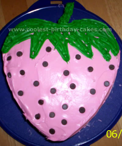 Fruit-Shaped Creative Cakes