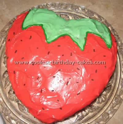 Fruit-Shaped Creative Cakes