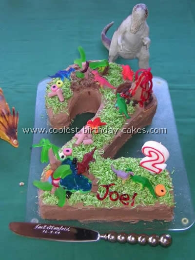 Dinosaur Picture Cake