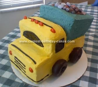 Cool Dump Truck Cake