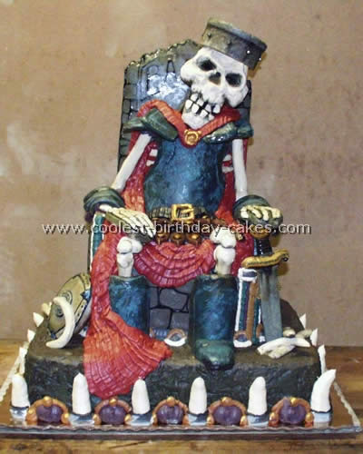 Skull Cake - Free Cake Decorating Idea