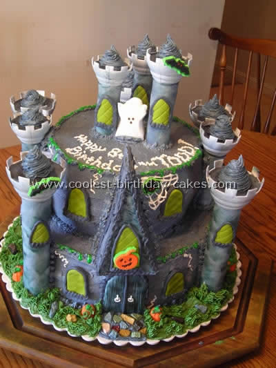 Haunted House Cake Photo