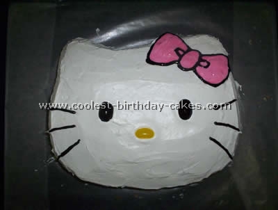 Hello Kitty Cake