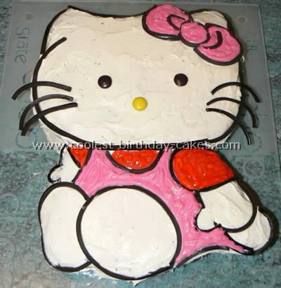 Hello Kitty Cake