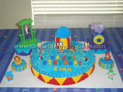 JoJo Circus Clown Cake Photo