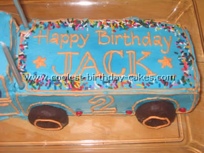 Semi-Trailer Cake Photo