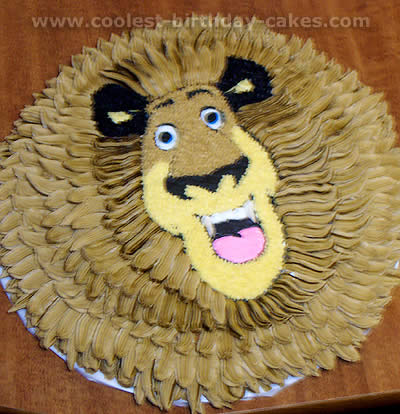 Alex the Lion Madagascar Animal Cake Photo