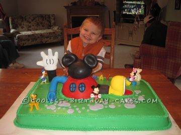 Mickey Mouse Clubhouse Cake