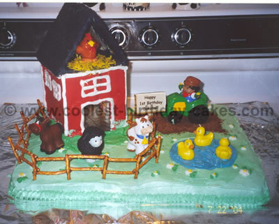 Barnyard Birthday Cake Photo
