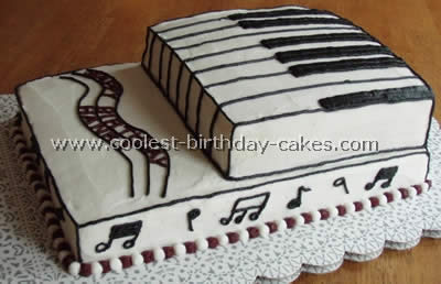 Piano-Shaped Cake