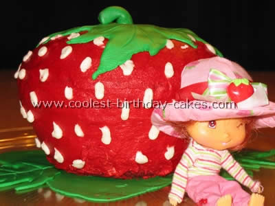 Strawberry Shortcake Kids Birthday Cake Idea