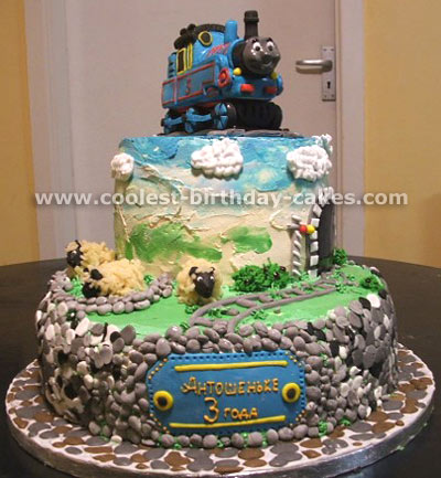 Thomas the Train Cake