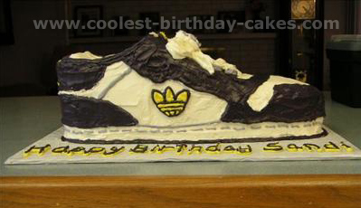 Tips on Cake Decorating Shoe-Shaped Cakes