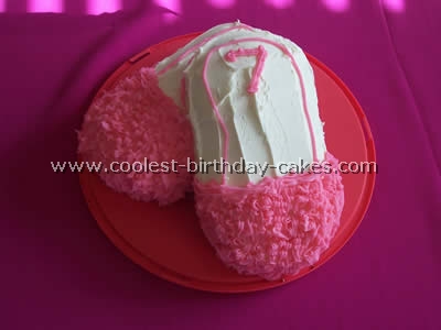 Tips on Cake Decorating Shoe-Shaped Cakes