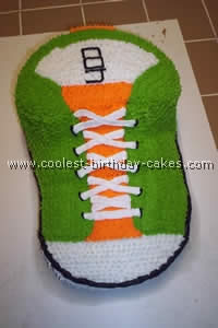 Tips on Cake Decorating Shoe-Shaped Cakes