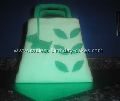 Purse-Shaped Unique Cake