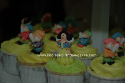 Snow White Birthday Cake