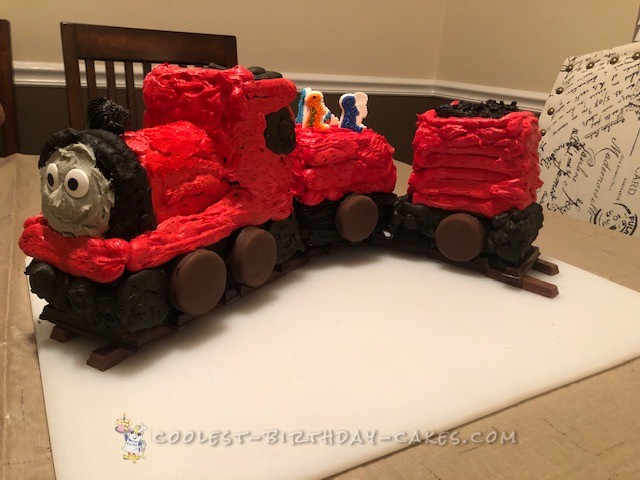 James the train cake