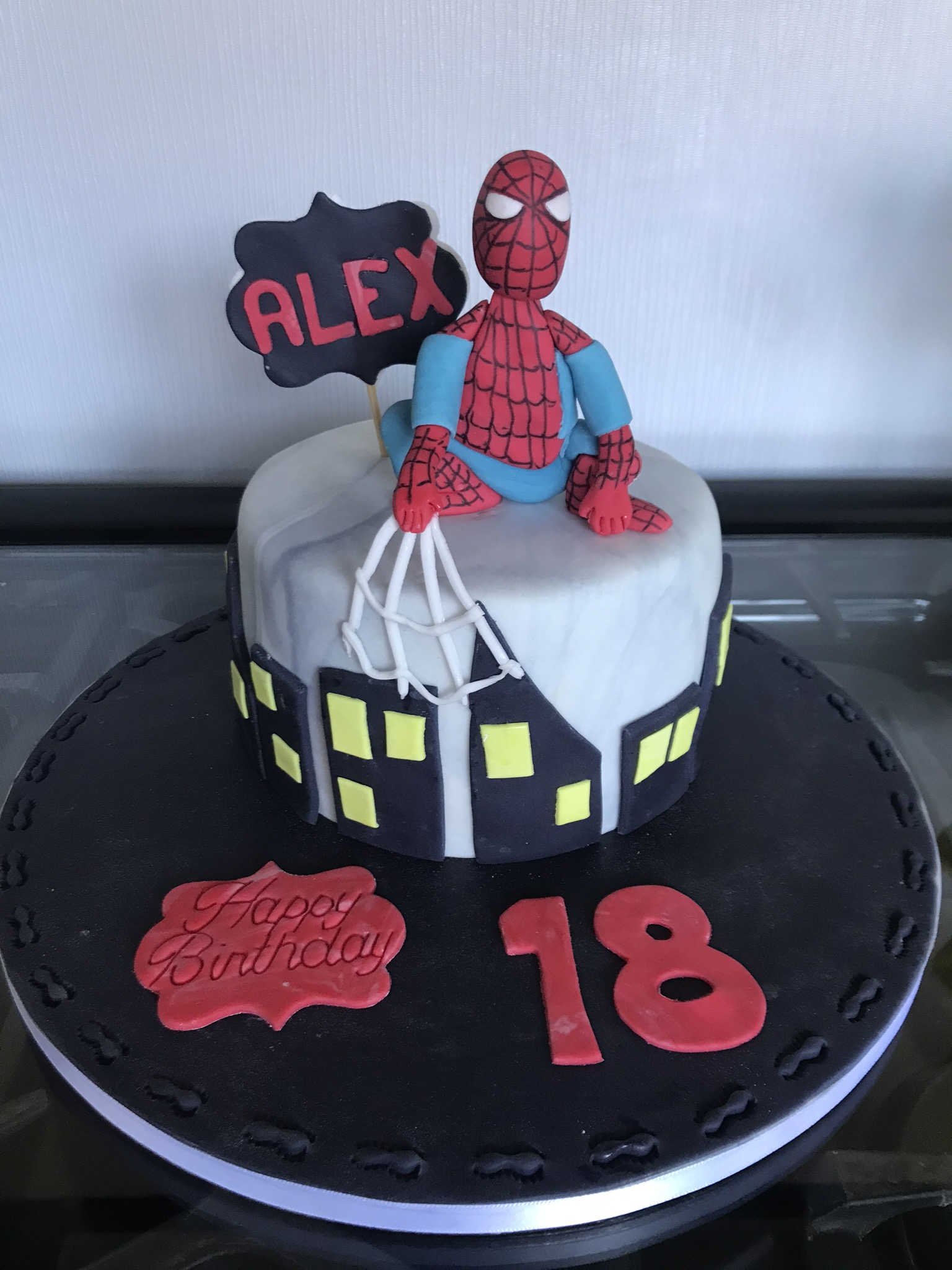 Coolest DIY Birthday Cakes | Marvel Comics Cakes